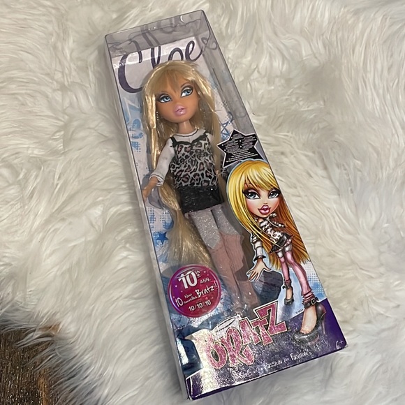 NIB Bratz Vintage Cloe 10th Anniversary Edition Sealed - Picture 1 of 17